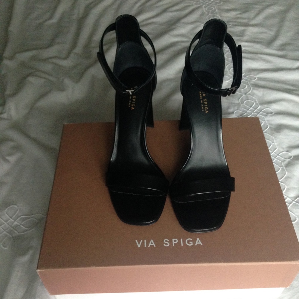 Via Spiga Faxon Sandals